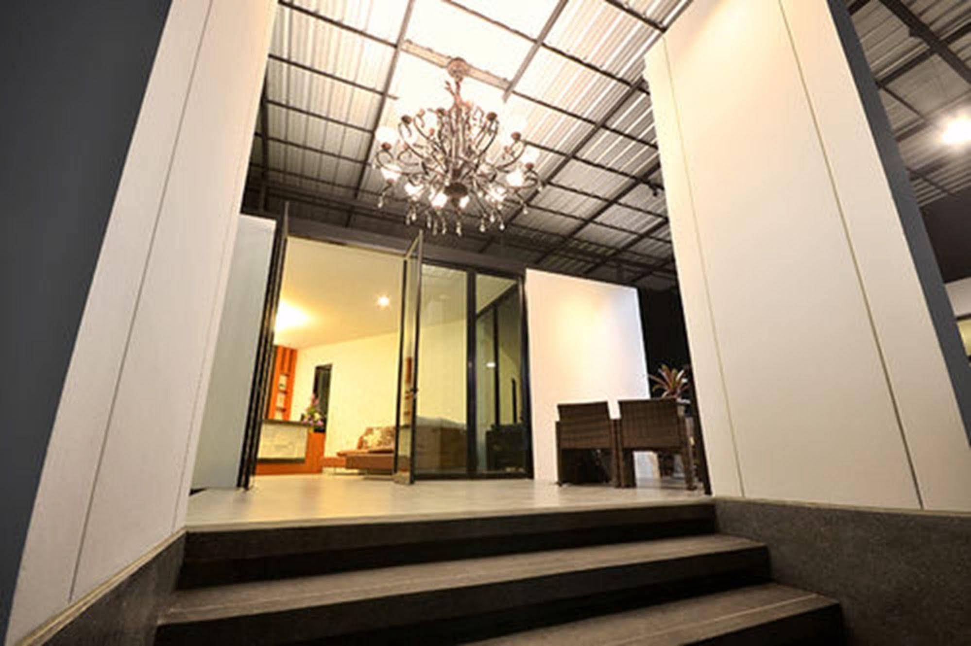 Goodhome@Udonthani Exteriör bild